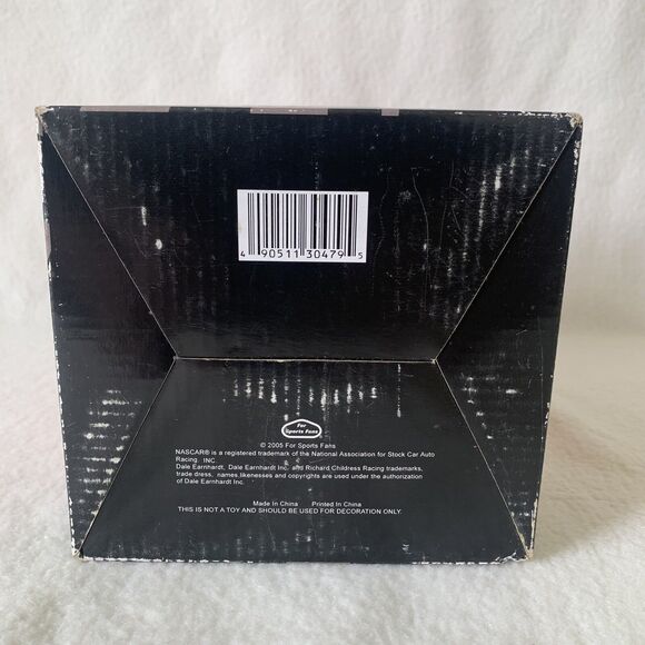 DALE EARNHARDT SR NASCAR RARE WATERGLOBE #3 ORIGINAL BOX TARGET EXCLUSIVE RARE - Picture 6 of 12